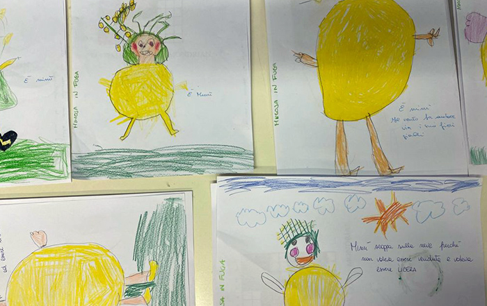 Disegni dei bambini per mimosa in fuga